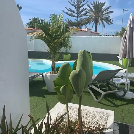 The Vintage Club Bed & Breakfast