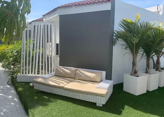 The Vintage Club Bed & Breakfast Playa del Inglés