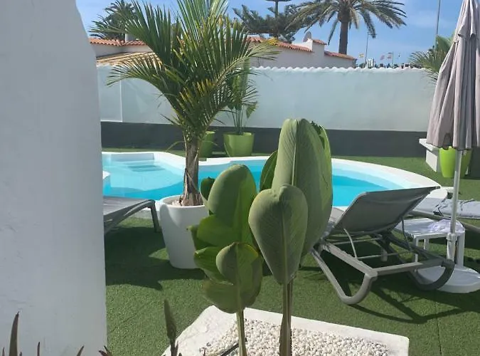 The Vintage Club Bed & Breakfast